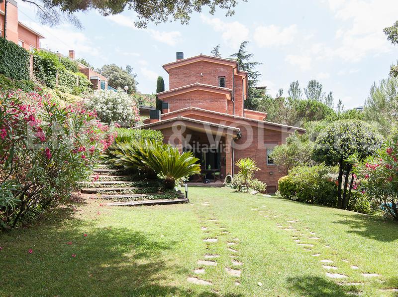 Foto 37432fc4-a26e-48b1-90e7-1100b3ad01c5. Casa con riscaldamento parcheggio piscina in Vallvidrera - Tibidabo - Les Planes Barcelona