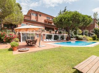 Maison à Vallvidrera - Tibidabo - Les Planes. Espectacular casa con piscina y gran jardín