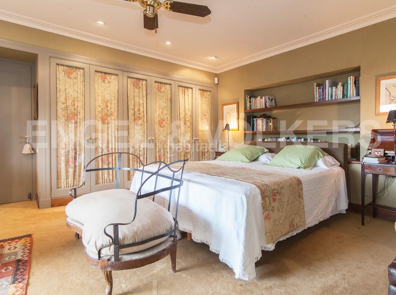 Foto 87e8500a-427b-4733-8156-a4d1b787426b. Casa con riscaldamento parcheggio piscina in Vallvidrera - Tibidabo - Les Planes Barcelona