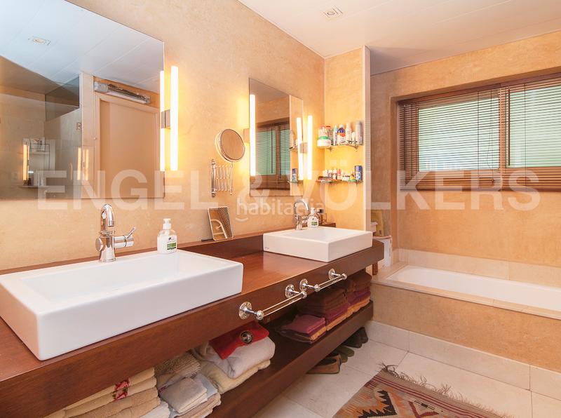 Foto c8050d03-1c47-434a-a5eb-ffffd5f9939a. Casa con riscaldamento parcheggio piscina in Vallvidrera - Tibidabo - Les Planes Barcelona