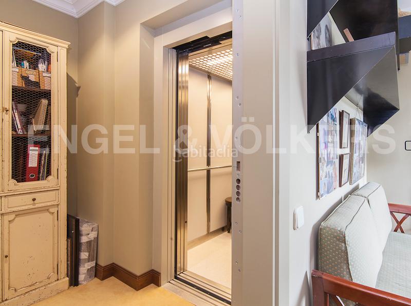 Foto ddec1280-1ed7-4ab6-b2f1-97e5b8742bee. Casa con riscaldamento parcheggio piscina in Vallvidrera - Tibidabo - Les Planes Barcelona