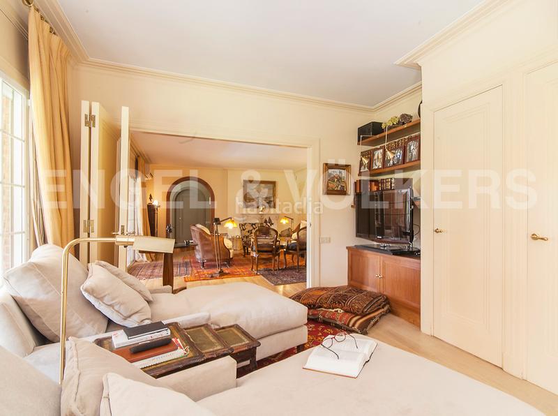 Foto e3c31549-354c-42df-b5d4-8785bfe7c020. Casa con riscaldamento parcheggio piscina in Vallvidrera - Tibidabo - Les Planes Barcelona