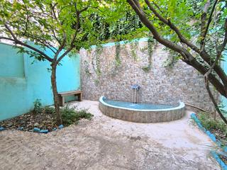 Affitto Casa a schiera in Baix Guinardó. Espectacular casa nueva a estrenar con jardín