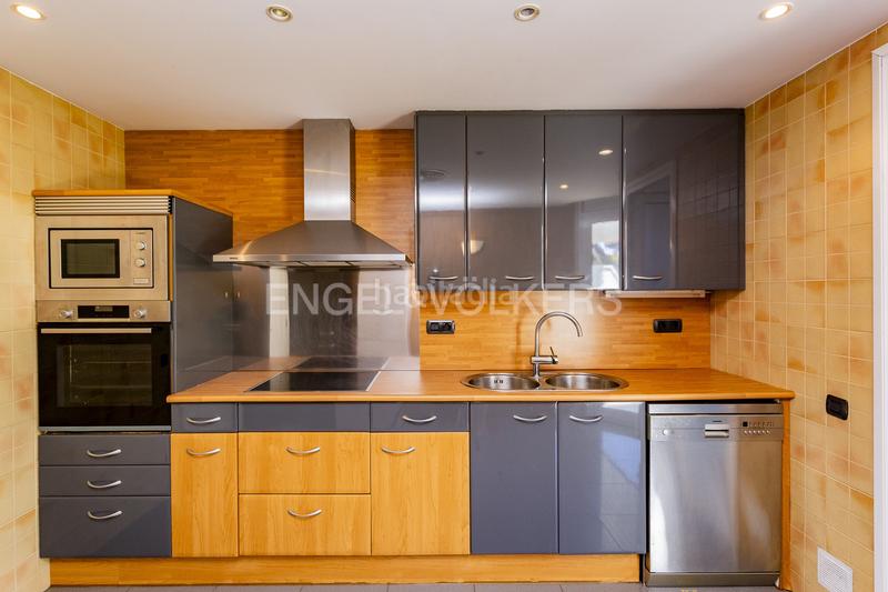 Foto 954bf4fe-43ac-4ccf-b14a-7d0a3d70bb08. Apartamento precioso piso junto al mar en Can Girona - Terramar - Vinyet Sitges