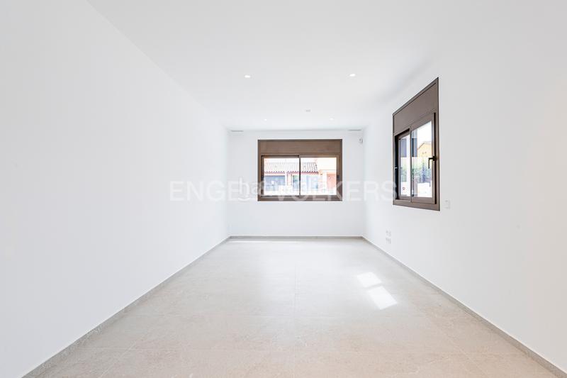 Foto b88fc62f-6432-4611-86aa-d5b0dc017d90. Casa viviendas unifamiliares con excelentes vistas al mar en Coma-ruga