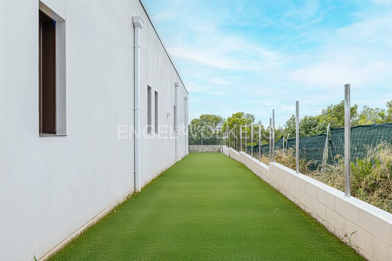 Foto fafa27e7-30d3-44fd-a234-8ac1825b0cda. Casa viviendas unifamiliares con excelentes vistas al mar en Coma-ruga