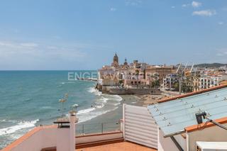 Duplex in Aiguadolç - Sant Sebastià. Exclusivo ático dúplex frente al mar