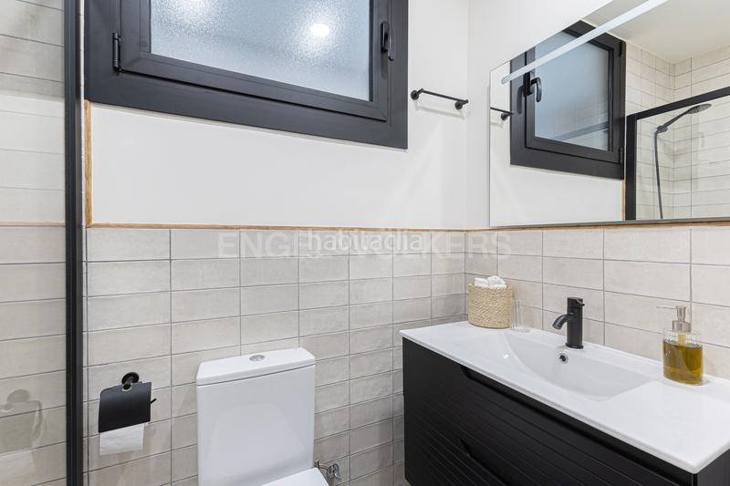 Foto 59ec2a7d-9000-4aab-9c78-b40e3476c1ae. Alquiler apartamento espectacular piso de alquiler temporal, reformado con encanto y gran terraza privada en Barcelona