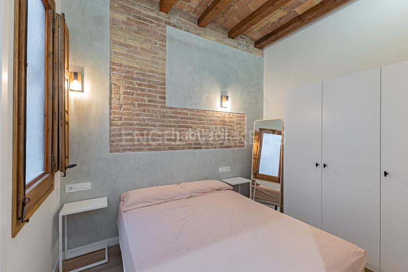 Foto aa1bc219-64d4-406c-8c7f-d000376566be. Alquiler apartamento espectacular piso de alquiler temporal, reformado con encanto y gran terraza privada en Barcelona