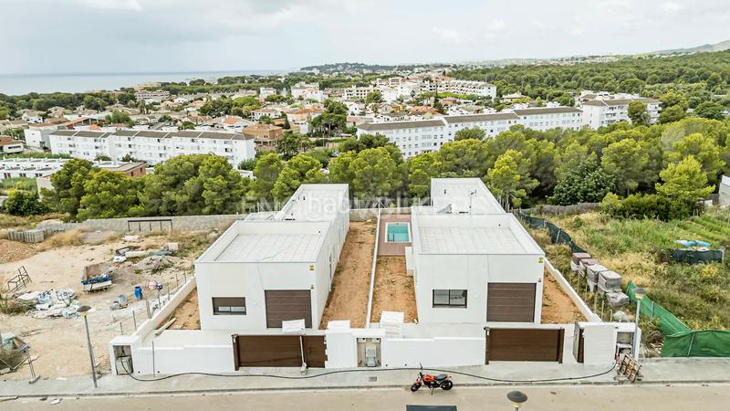 Foto 57574e76-d56e-490e-8b08-343be3a5aca7. Maison 139m<sup>2</sup> avec chauffage parking piscine dans Coma-ruga platja Coma-ruga