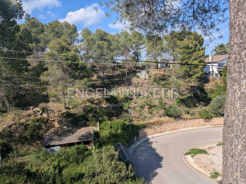 Foto 6d0cc47d-0c9e-4fbd-bbf0-88f8d5b235ef. Terreny residencial a Corbera de Llobregat