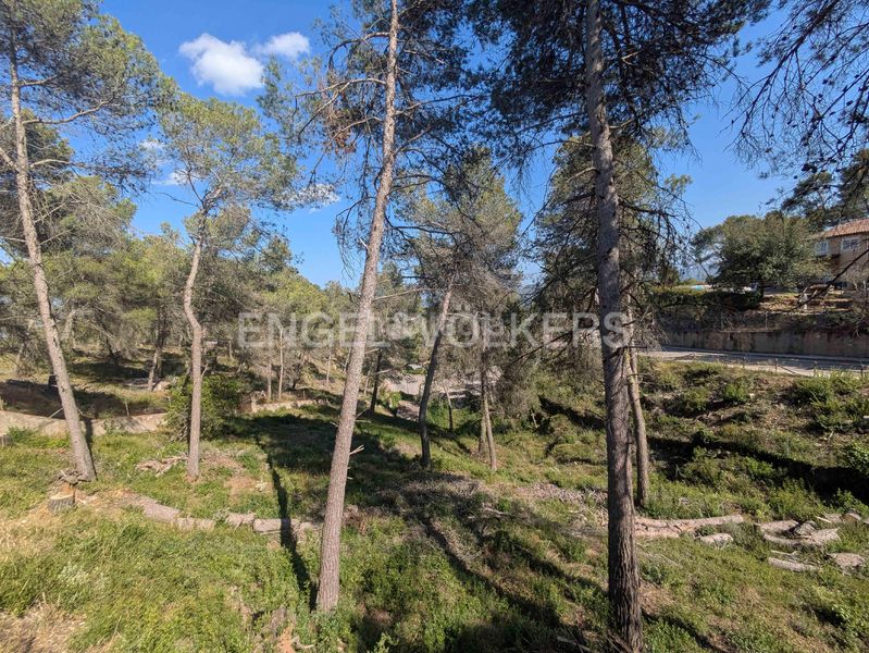 Foto c4e11618-ff13-4f8f-aa1e-ad8f90972182. Terreny residencial a Corbera de Llobregat