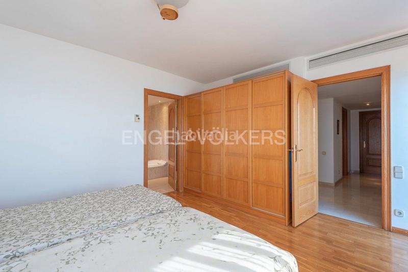 Foto 2481d823-db83-4eb6-bc7f-332dcf8908c7. Casa con riscaldamento parcheggio piscina in Levantina - Montgavina - Quintmar Sitges