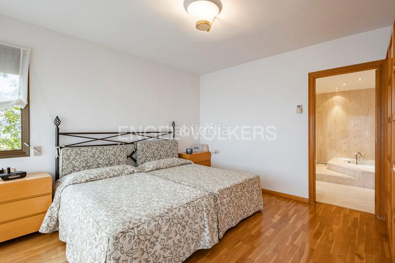 Foto 295a5f41-1f1f-4430-a7b8-5cd1b72c9f9a. Casa con riscaldamento parcheggio piscina in Levantina - Montgavina - Quintmar Sitges