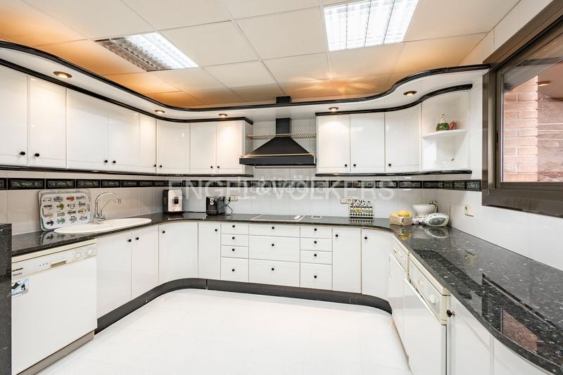 Foto 6e60b6d0-d3d0-43ba-9dde-91753220776d. Casa con riscaldamento parcheggio piscina in Levantina - Montgavina - Quintmar Sitges