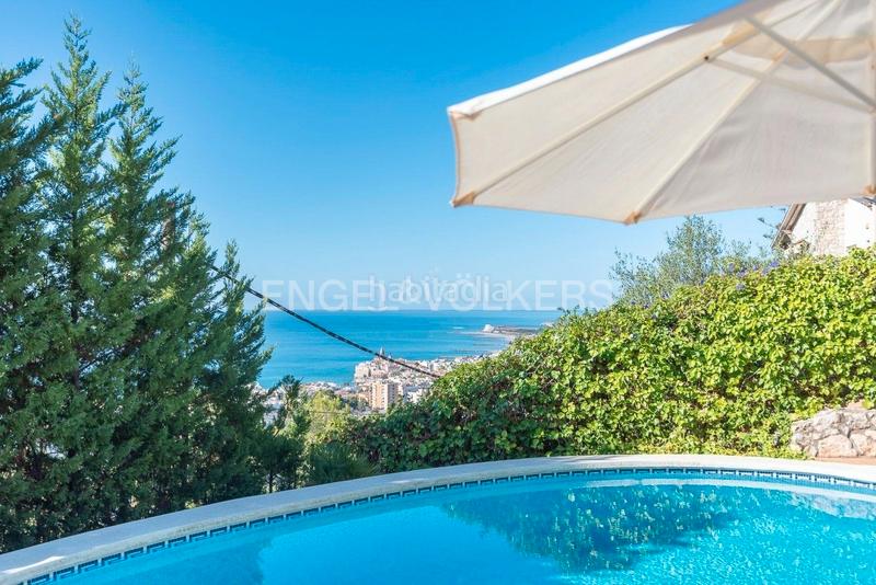 Foto 8d2636aa-deed-4ebd-8051-a12d2eb84db6. Casa con riscaldamento parcheggio piscina in Levantina - Montgavina - Quintmar Sitges