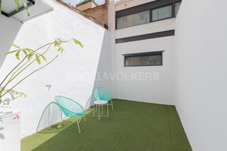 Apartamento en El Camp d´en Grassot i Gràcia Nova. Bonito piso con terraza a lado de passeig de sant joan