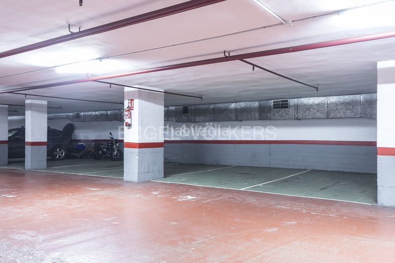 Foto 6f45d02c-4b38-4e65-b1c2-4ba7a20573d6. Pis amb calefacció aparcament a Pedralbes Barcelona