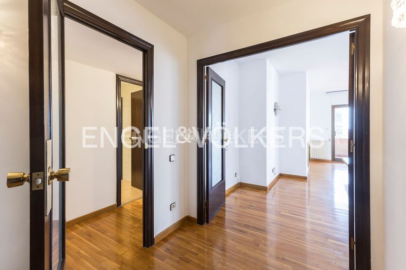 Foto aca78090-a713-45c4-9f12-7b2393f1d29a. Pis amb calefacció aparcament a Pedralbes Barcelona
