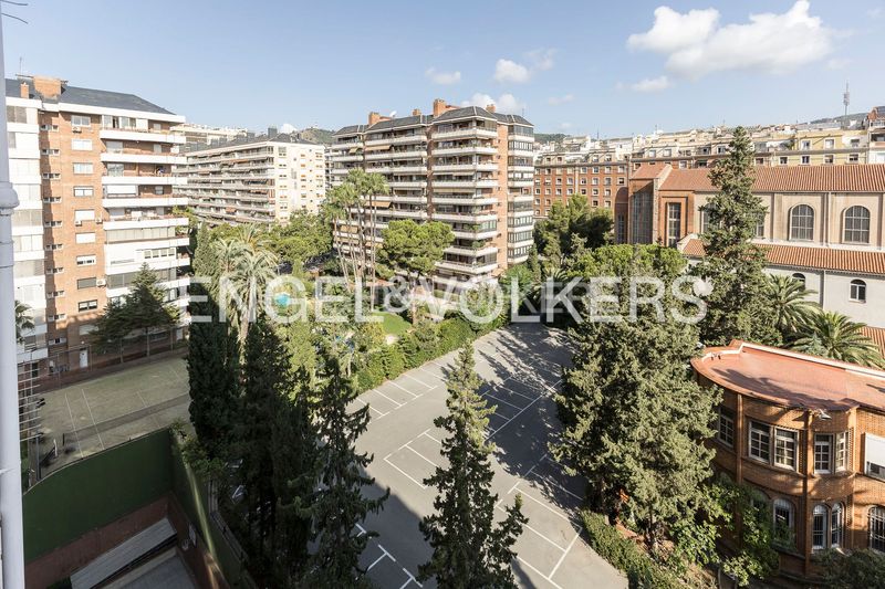 Foto f8b967e4-cfe5-4f51-a56b-a3109f5a9d64. Pis amb calefacció aparcament a Pedralbes Barcelona
