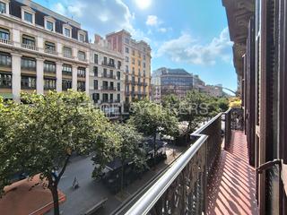Rent Apartment in Dreta de l´Eixample. Espectacular piso en eixample
