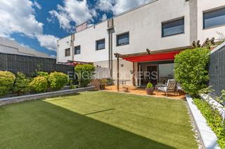 Maison jumelée à Pont de Vilomara i Rocafort (El). Exclusiva casa en el pont de vilomara