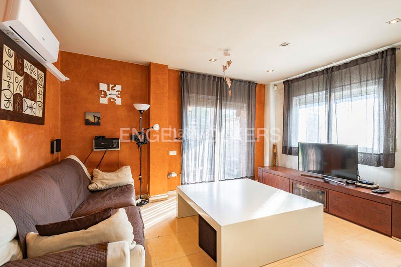 Foto ba52f8ea-4300-4168-88bd-7750be73ea09. Casa céntrica casa con patio . en Castellbell i el Vilar