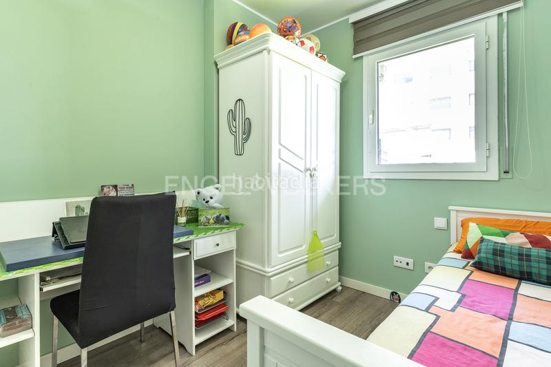 Foto 13297cc6-1fcf-4e4f-abb3-b18a18d1833e. Apartament amb calefacció aparcament piscina a Port Badalona