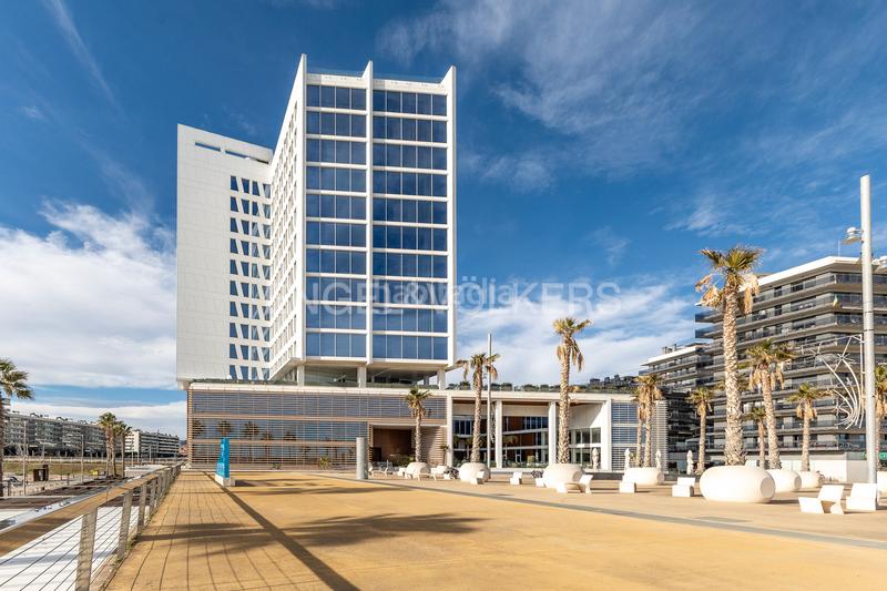 Foto a35cf2bf-26fb-4c55-a706-6456859760c9. Apartament amb calefacció aparcament piscina a Port Badalona
