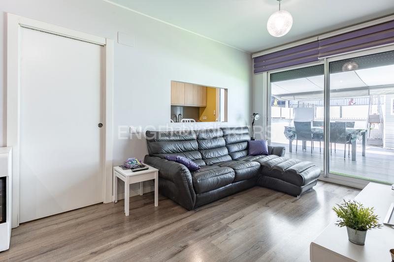 Foto adb03887-3d13-41f1-893c-6ac5c4874be5. Apartament amb calefacció aparcament piscina a Port Badalona