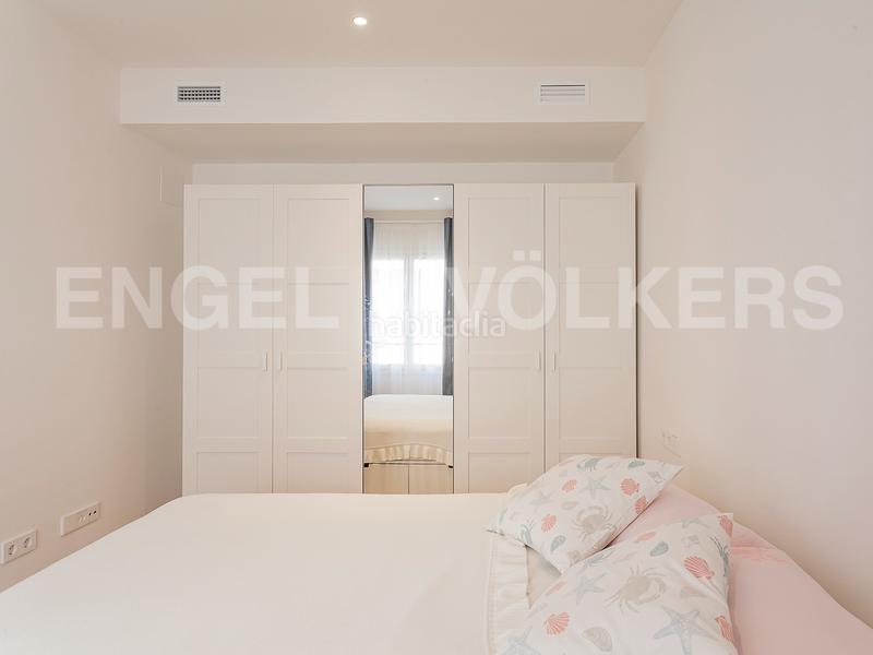 Foto 0377cd82-bead-4e20-8097-b235e7c0d437. Alquiler apartamento moderno piso amueblado en galvany en Barcelona