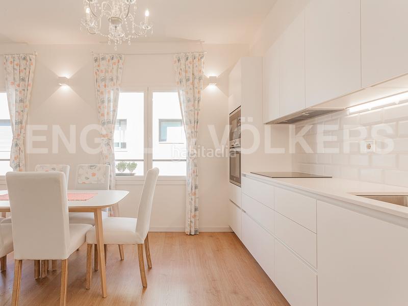 Foto 1417937f-fc89-44cc-95b5-aafc64a0eeac. Alquiler apartamento moderno piso amueblado en galvany en Barcelona