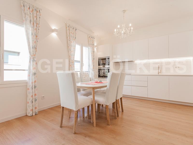 Foto 85107d86-79e0-4132-b027-24f9fd21c6a2. Alquiler apartamento moderno piso amueblado en galvany en Barcelona