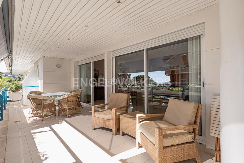 Foto 687ae672-d95e-48e4-97fa-50697399ad82. Miete dachwohnung mit heizung parking pool in Can Girona - Terramar - Vinyet Sitges