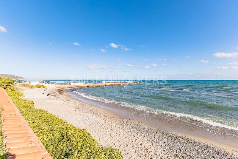 Foto b2f281e9-9f23-4189-895b-935b3b41ed23. Miete dachwohnung mit heizung parking pool in Can Girona - Terramar - Vinyet Sitges