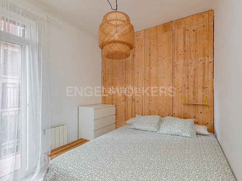 Foto 077423e0-1c81-487a-ad7a-1a83b4c53d9c. Alquiler apartamento precioso y luminoso piso temporal en paral.lel en Barcelona