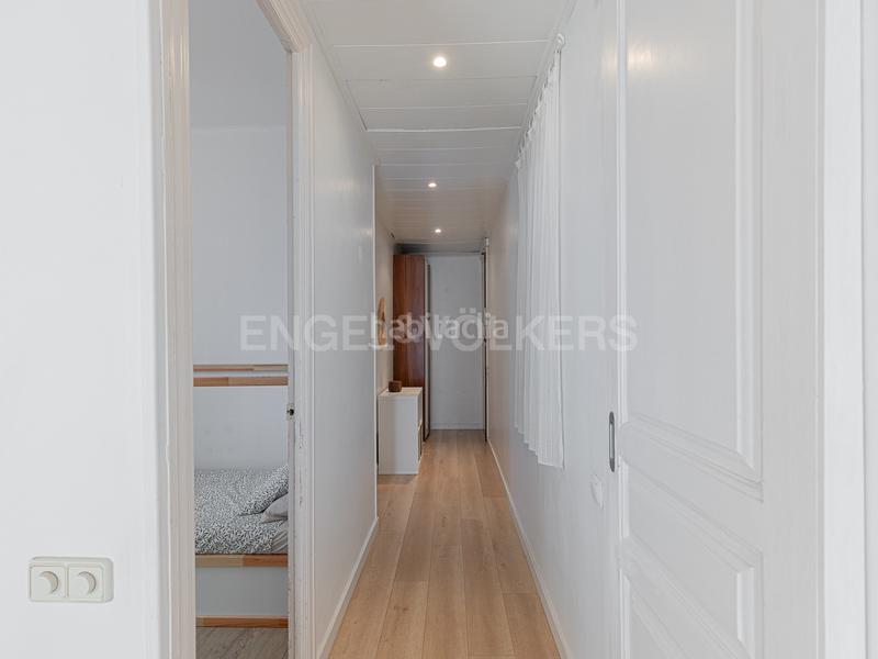 Foto 23d71ea0-fd4e-4158-b284-769170bf6872. Alquiler apartamento precioso y luminoso piso temporal en paral.lel en Barcelona