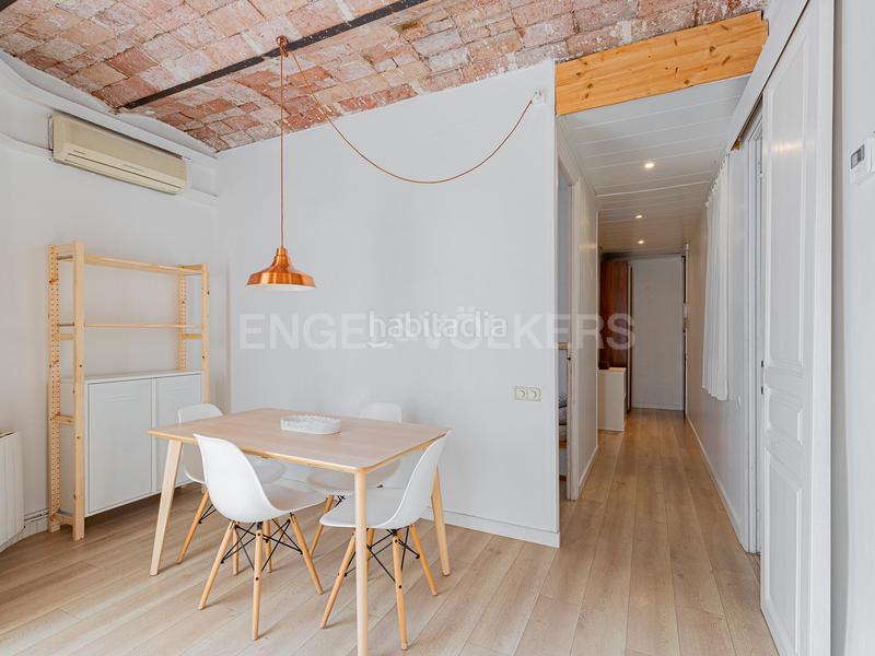 Foto 7a26a8c7-5eb1-4bc9-80b6-7f377694dfca. Alquiler apartamento precioso y luminoso piso temporal en paral.lel en Barcelona