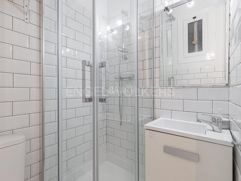 Foto 9b4044ef-467a-4992-917b-717dace60cdd. Location appartement avec chauffage dans El Poble Sec - Parc de Montjuïc Barcelona