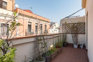 Apartament a Vila de Gràcia. Precioso atico con terrazas en vila de gracia