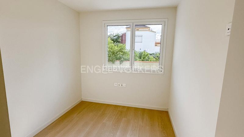 Foto 0e134d5d-66da-4fe3-a0ba-706bc8cbb4ed. Lloguer apartament amb calefacció aparcament piscina a Castelldefels