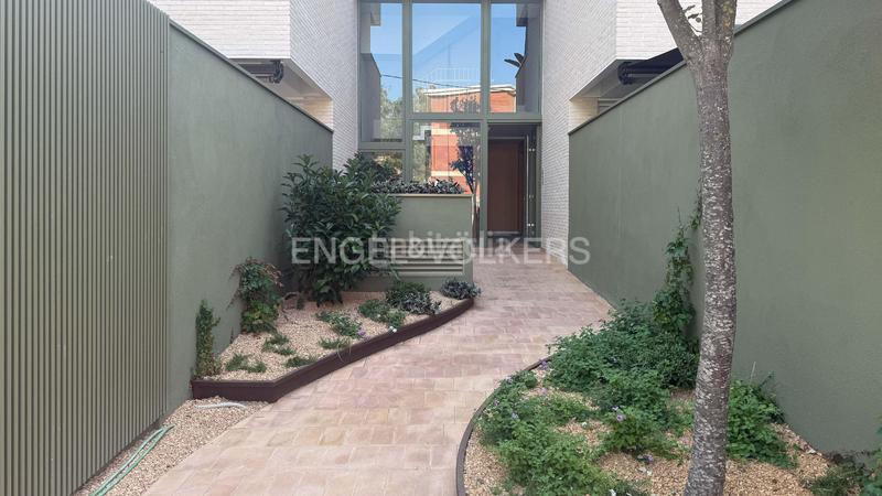 Foto 93d58e87-09f7-4586-8eb5-0d593f9ab550. Lloguer apartament amb calefacció aparcament piscina a Castelldefels