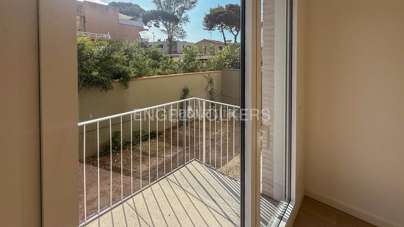 Foto b76cc4b3-f5e6-4ae2-92ba-3c874b8b01c9. Lloguer apartament amb calefacció aparcament piscina a Castelldefels