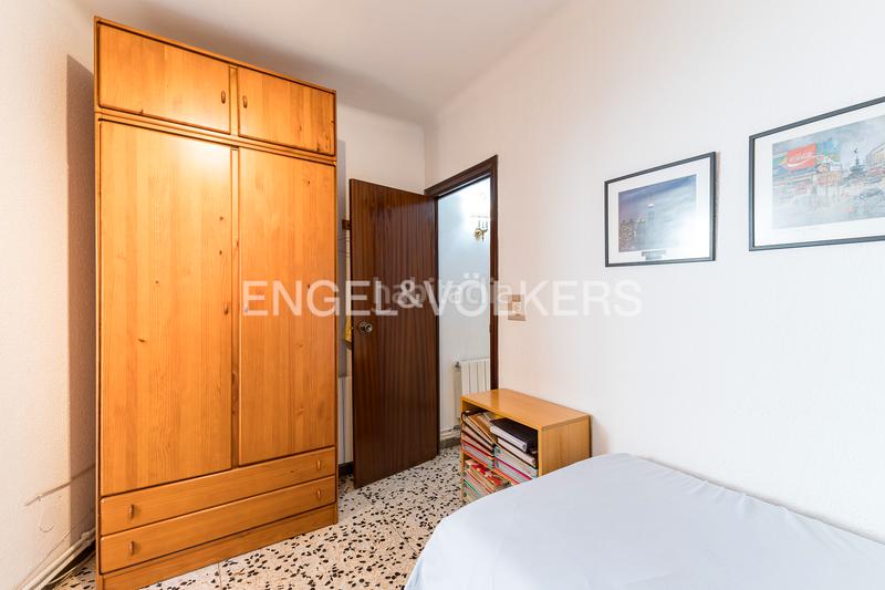 Foto e22bcbb1-2902-4f39-97ee-29ffc2093d4b. Àtic amb calefacció a Fondo Santa Coloma de Gramenet