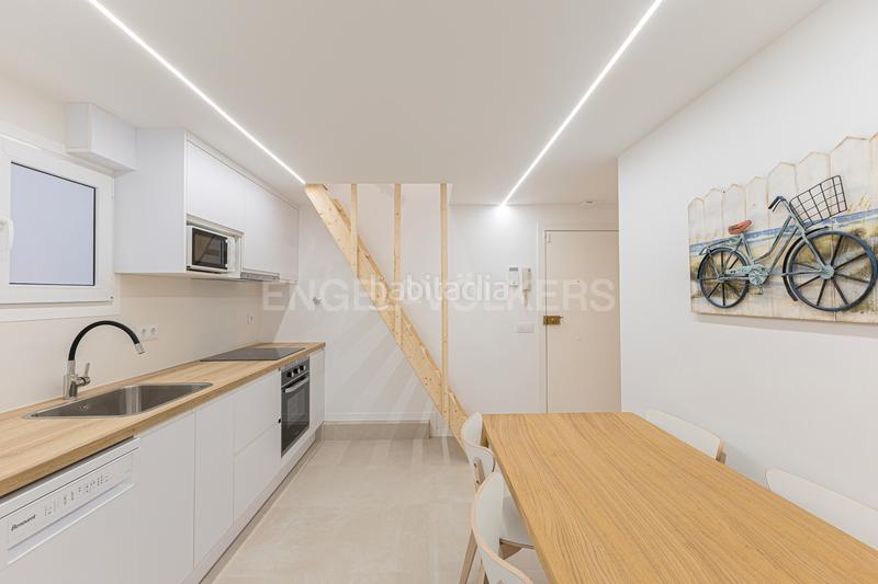Foto 58461f40-fc9c-43ed-bf13-34e78cd8648d. Location appartement avec chauffage dans El Poble Sec - Parc de Montjuïc Barcelona