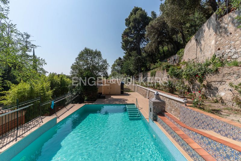 Foto 090e1efc-5bc8-44f2-b861-085a7da2e440. Casa amb calefacció aparcament piscina a Premià de Dalt