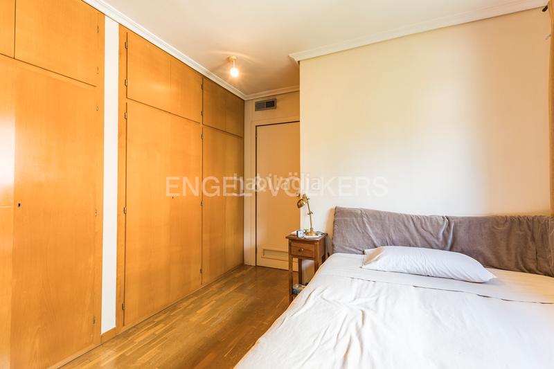 Foto 32269ee1-e5da-4afd-ad37-48dd05a3f2bd. Attico con riscaldamento parcheggio piscina in Finestrelles Esplugues de Llobregat