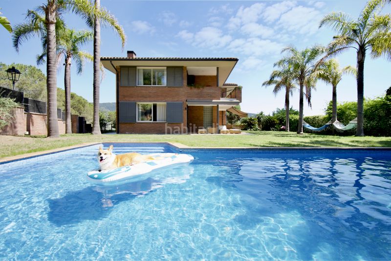 Foto 0f8921d1-50e3-4183-9221-108115e72abc. Casa amb calefacció aparcament piscina a Centre Sant Andreu de Llavaneres
