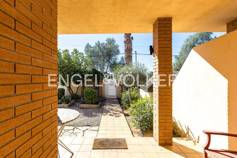 Foto 5bdf99ff-9e0b-4c4b-a917-c5082eecd571. Lloguer casa adossada amb calefacció aparcament piscina a Sitges