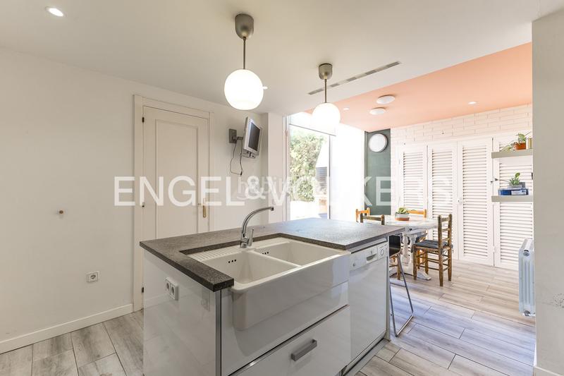 Foto cb7dee90-05e9-4023-9316-36c89a1bbab4. Lloguer casa adossada amb calefacció aparcament piscina a Sitges